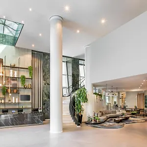 Отель Melia Jardim Europa