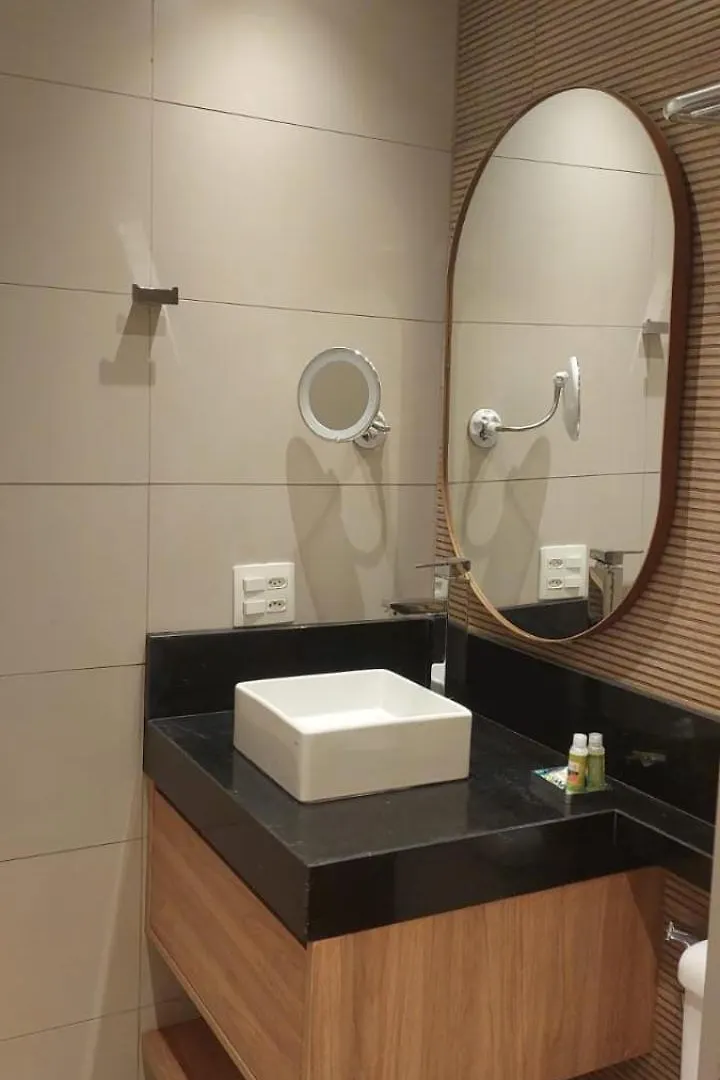 The Tsue Palace Flat San Paolo 3*,  Brasile